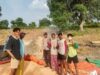 Aktif Membantu Petani di Wilayah Binaan, Bhabinkamtibmas Polsek Soromandi Dukung Penuh Program Prioritas Presiden RI