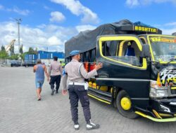 Polsek Kawasan Lembar Cegah Barang Ilegal Saat Bongkar Muat Kapal dari Surabaya