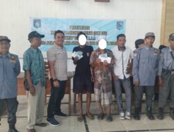 Sinergi Kades dan Polri Sukseskan Penyaluran BLT DD di Sekotong Lombok Barat