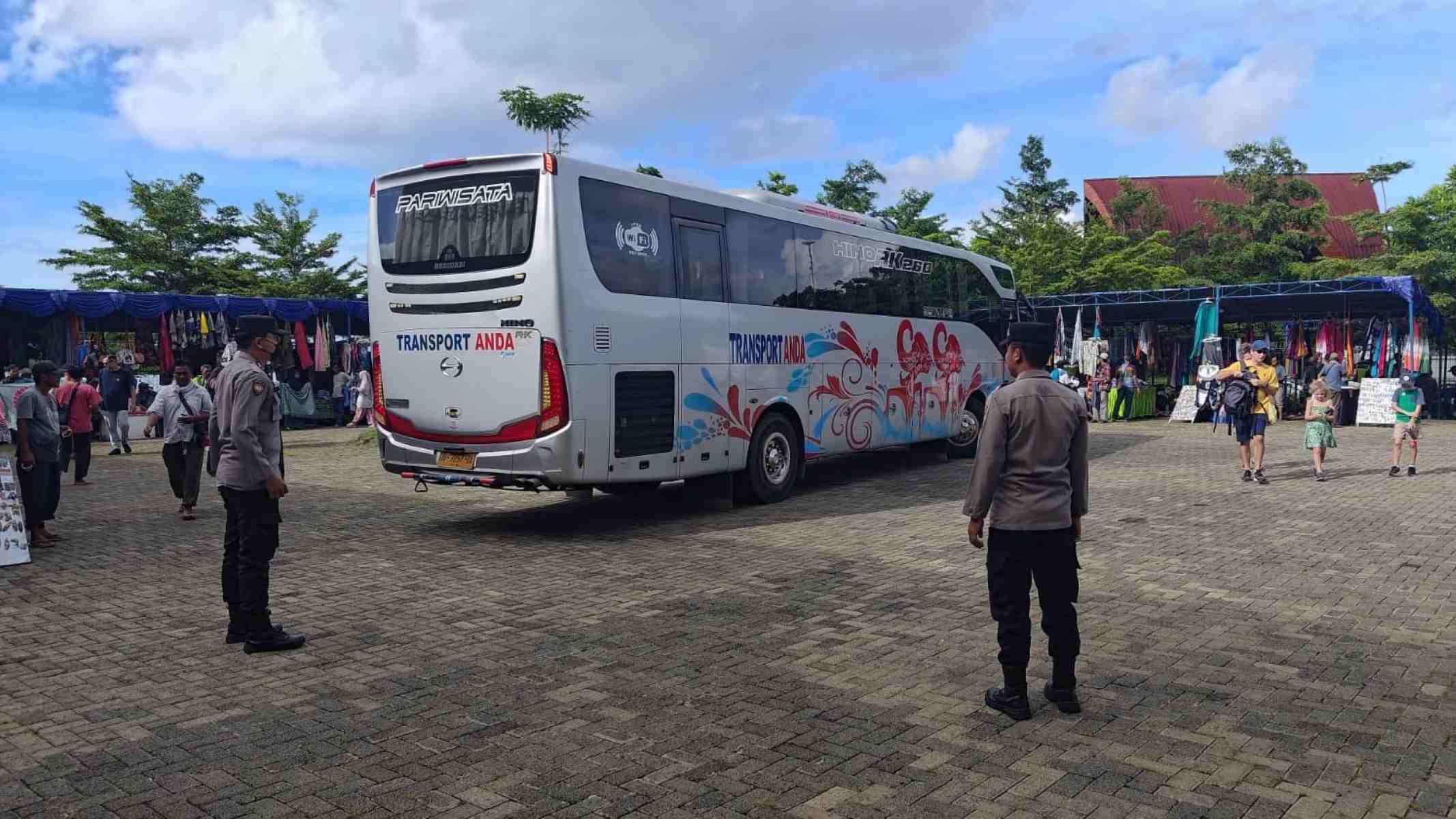 Celebrity Millenium Berlabuh, Pariwisata Lombok Kian Moncer
